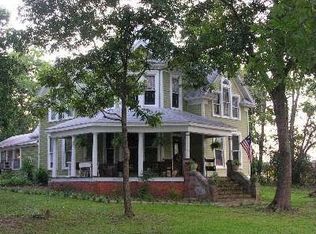 1212 N Cedar St, Palestine, TX