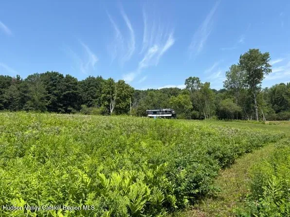 1 Schillings Crossing Road, Canaan, NY 12029