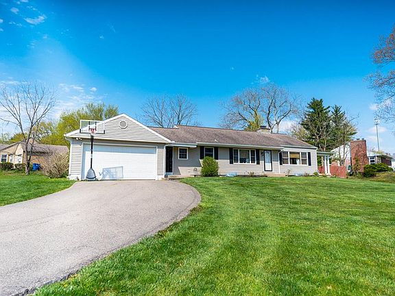 2nd image of 30 Fruithill Dr