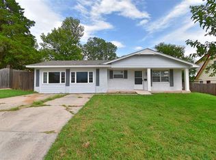 411 NW Woodland Dr, Lawton, OK 73505