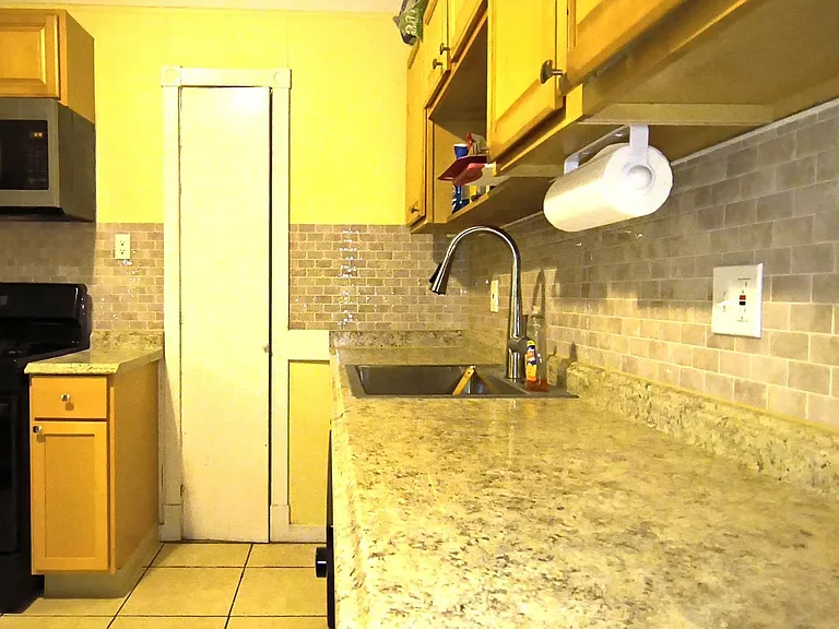 105 Oliver St #2 — Photo 9