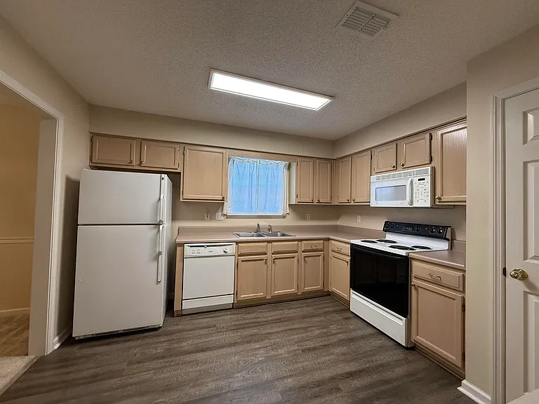 1322 Hidden Timbers Pl — Photo 9
