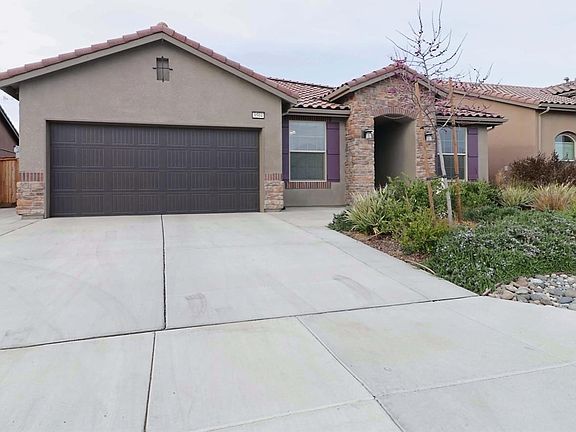 3rd image of 9504 Woodbrook Dr