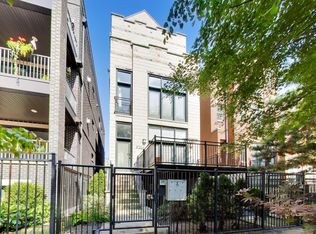 821 N Wood St #1, Chicago, IL 60622