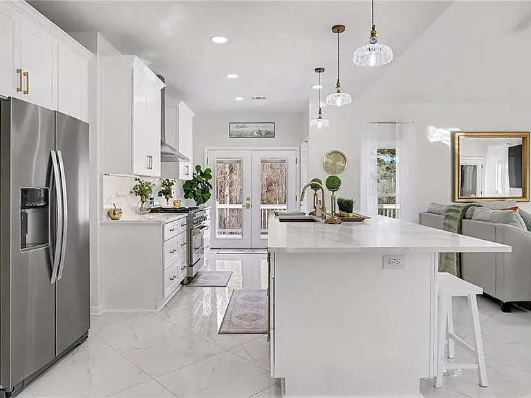 241 Nacoochee Dr — Photo 15