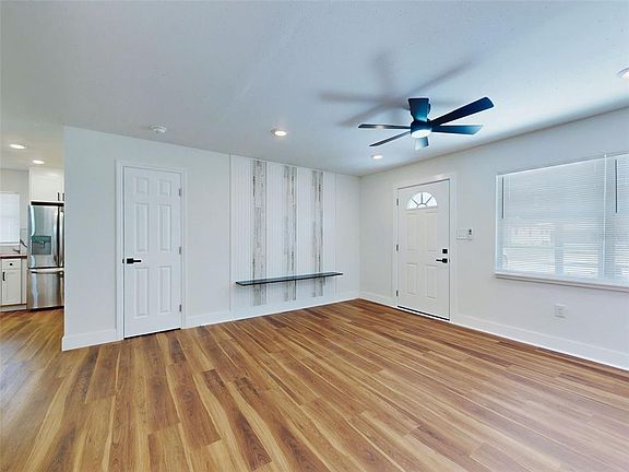 2nd image of 410 INWOOD AVENUE