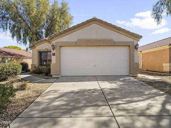 3rd image of 23779 N DESERT Drive