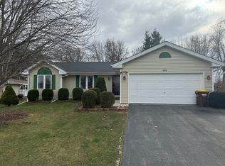 205 W Edson St, Poplar Grove, IL 61065