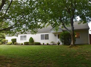 174 Gothic Cir, Manorville, NY 11949