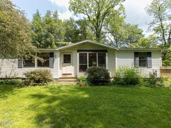 493 East St, South Egremont, MA 01258