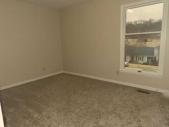 5th image of 1852 Whispering Woods Dr