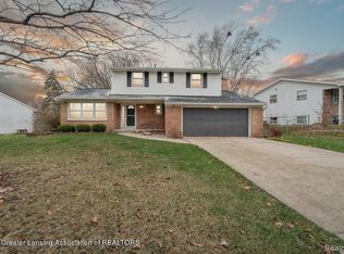 226 Chanticleer Trl, Lansing, MI 48917