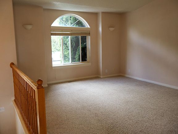 2nd image of 229 Appaloosa Ave