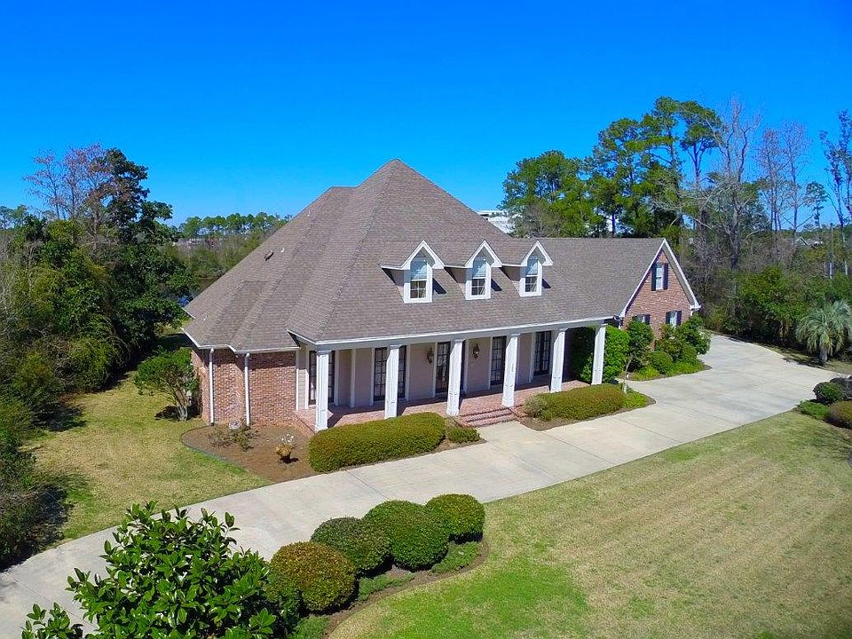 1st image of 106 Bayou Cir