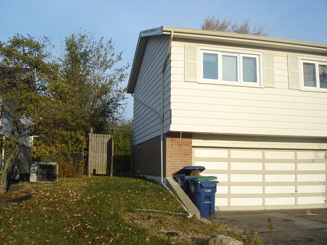 2nd image of 9138 Barberry Ln