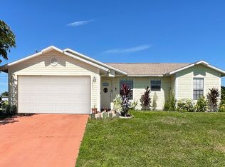 2015 NE 18th St, Cape Coral, FL 33909
