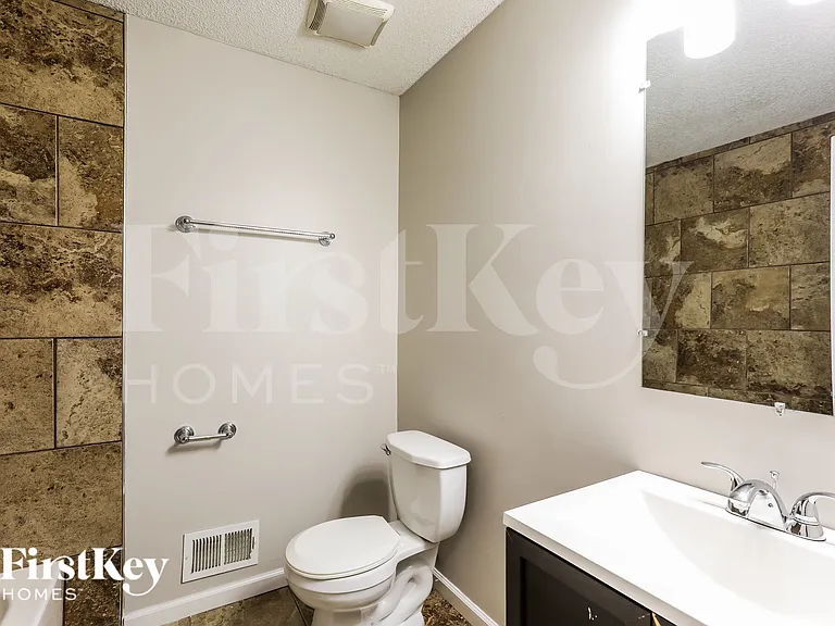 8921 E 90th Ter — Photo 10