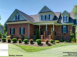 161 Waterbury Dr, Mooresville, NC 28117
