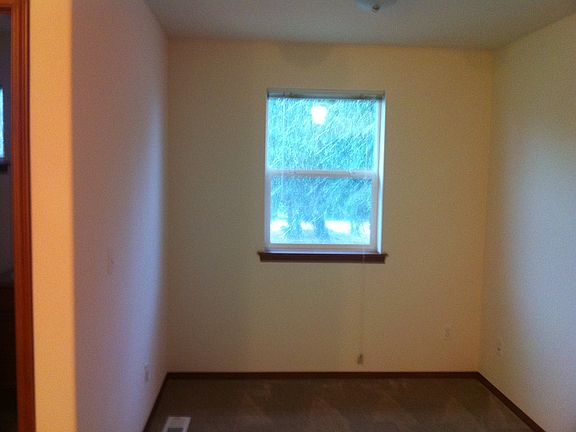 4th image of 11243 30th St NE Unit A