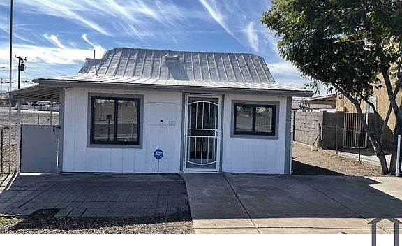 2nd image of 1211 E Cocopah St #1