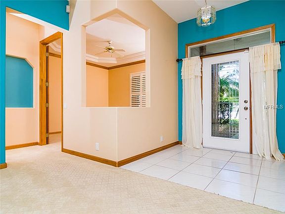 4th image of 780 Samantha Dr