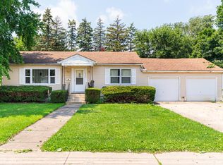 1005 S 4th St, Dekalb, IL 60115