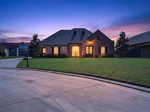 2nd image of 116 Jasmine Ct