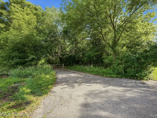 0 Henry St, Howell, MI 48843