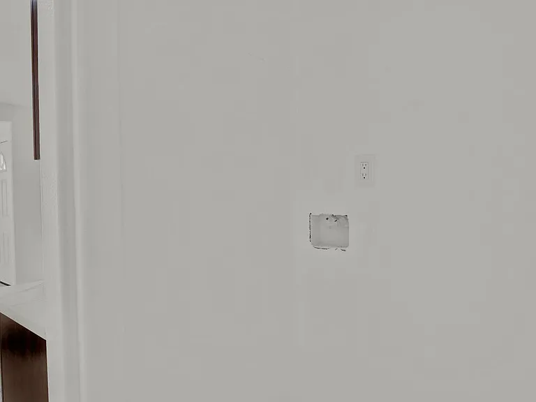 2239 W Lincoln St — Photo 16