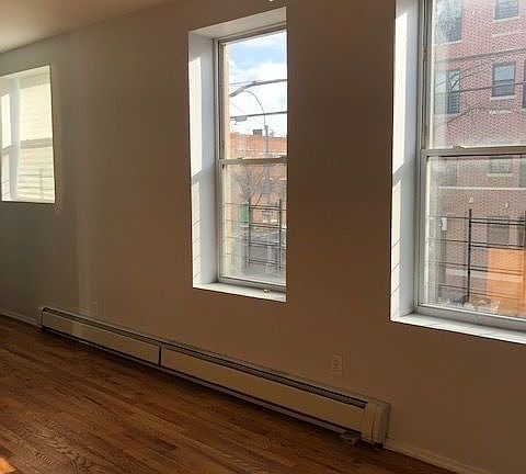 2nd image of 1691 Sterling Pl APT 2L