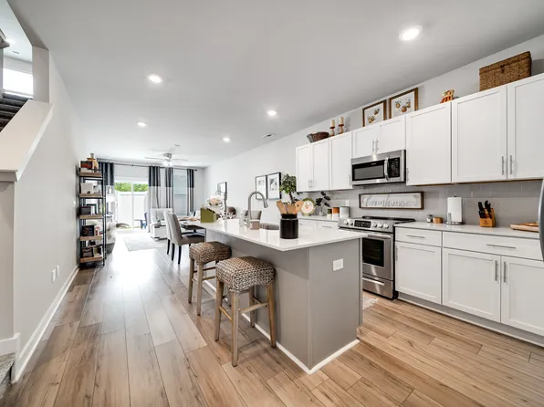 707 Mickelson Way, Lebanon, TN