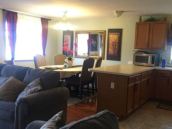 5th image of 6412 Barstow Ln SE
