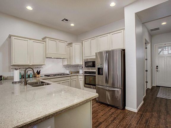 5th image of 20574 W Nelson Pl