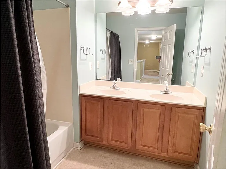 3884 Heritage Crest Pkwy — Photo 29