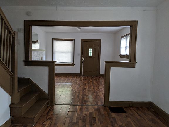 4th image of 2317 Nowland Ave