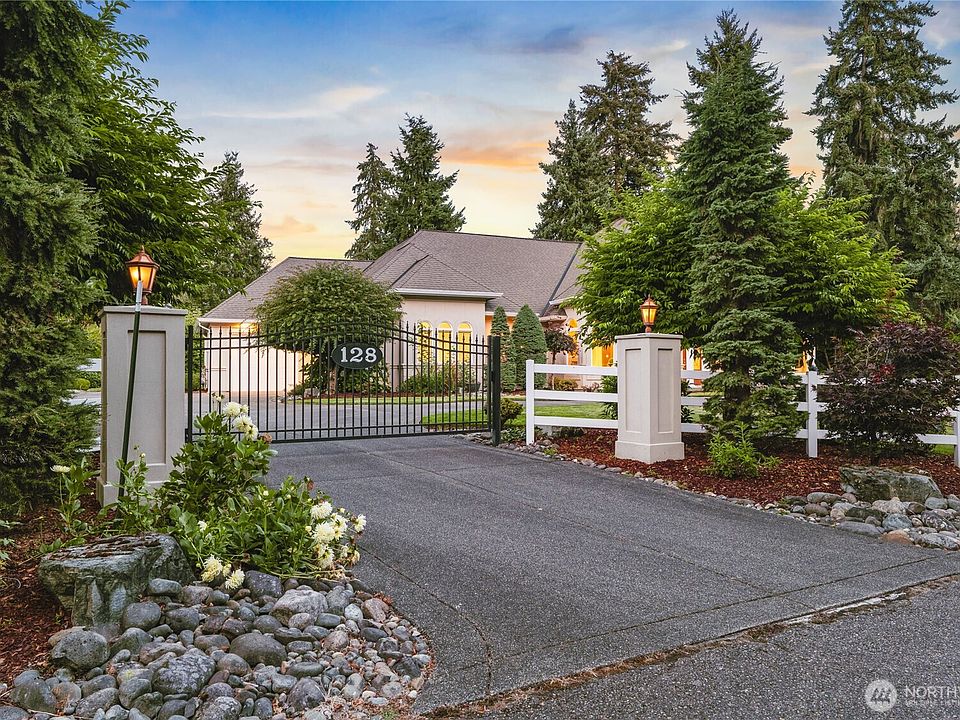 1st image of 128 Country Club Circle SW