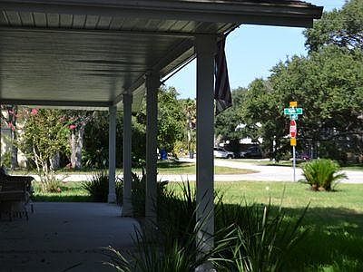 3rd image of 415 14th St