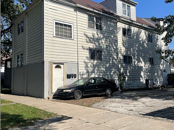 2nd image of 155 N 21st Ave