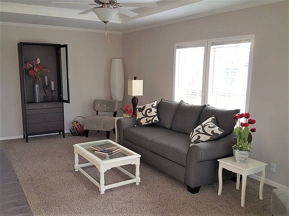 5th image of 387 Pin Oak Cir