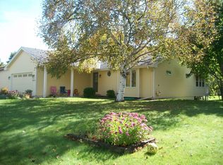 10158 Nottingham Trl, Eden Prairie, MN 55347