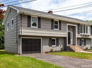 105 Ursini Dr, Hamden, CT 06514