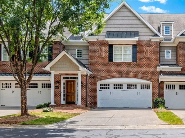 3420 Meridian Way, Winston Salem, NC 27104