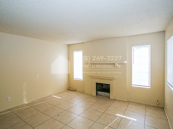 4th image of 916 Bridgewater St #52fcaa047
