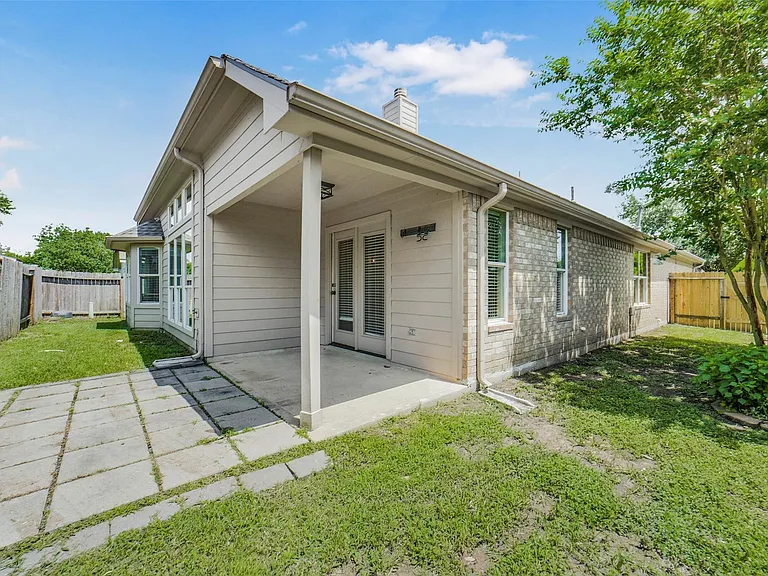 19254 Dillsbury Ct — Photo 45