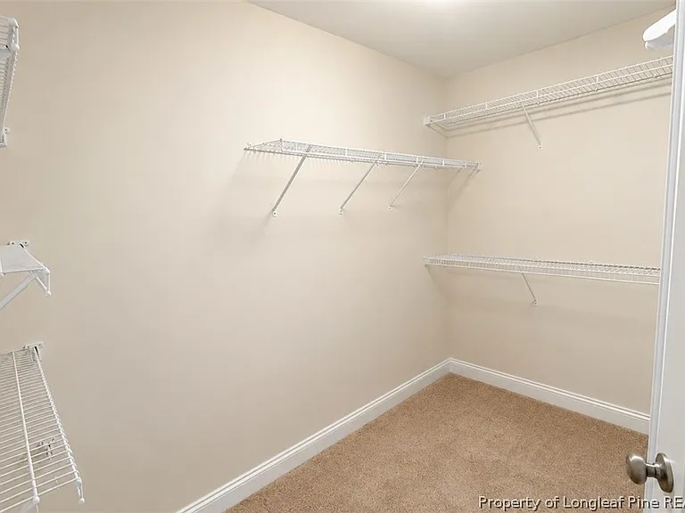 3541 Castlefield Ln — Photo 10