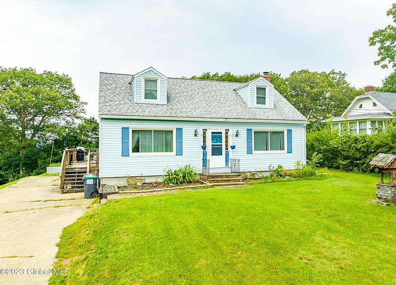 2nd image of 117 Valley View Avenue