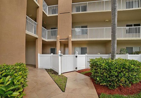 Home For Sale In Kings Point