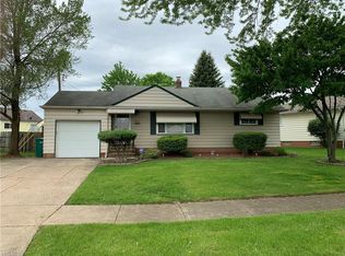 15600 Glenwood Ave, Maple Heights, OH 44137