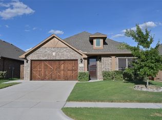 214 Arborside Dr, Waxahachie, TX 75165