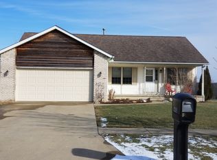 613 Parkside Reserve St, Wellington, OH 44090